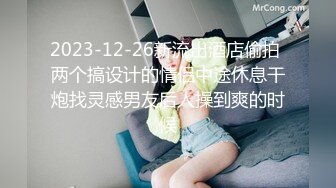 刚离婚不久的美少妇长的很漂亮 黑丝袜粉嫩的BB 小伙爽爆了