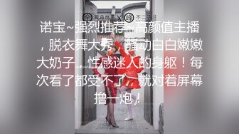 被黑鬼蹂躏的小女人，都干哭了两个亚裔妹子被两个大鸡巴黑鬼各种蹂躏玩弄，口交大鸡巴，两鸡巴一起插骚穴