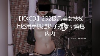 国产百合 两个色情女宿舍中相互满足对方