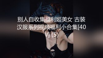 骚母狗老婆跪着吃鸡巴