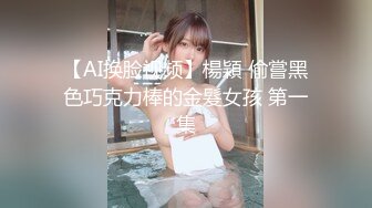 样貌漂亮清纯又水嫩的年轻美女酒店被男友压平双腿用力抽插,每一下都用力的干到底,操的嗷嗷叫!