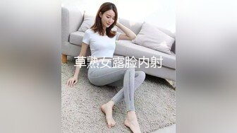 娇小身材网红脸妹子【小骚猫】道具自慰，全裸按摩器震动逼逼非常诱人，很是诱惑喜欢不要错过